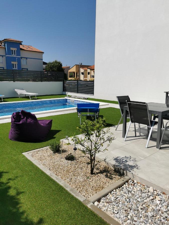 Апартаменты Volme Pool Банджоле Экстерьер фото